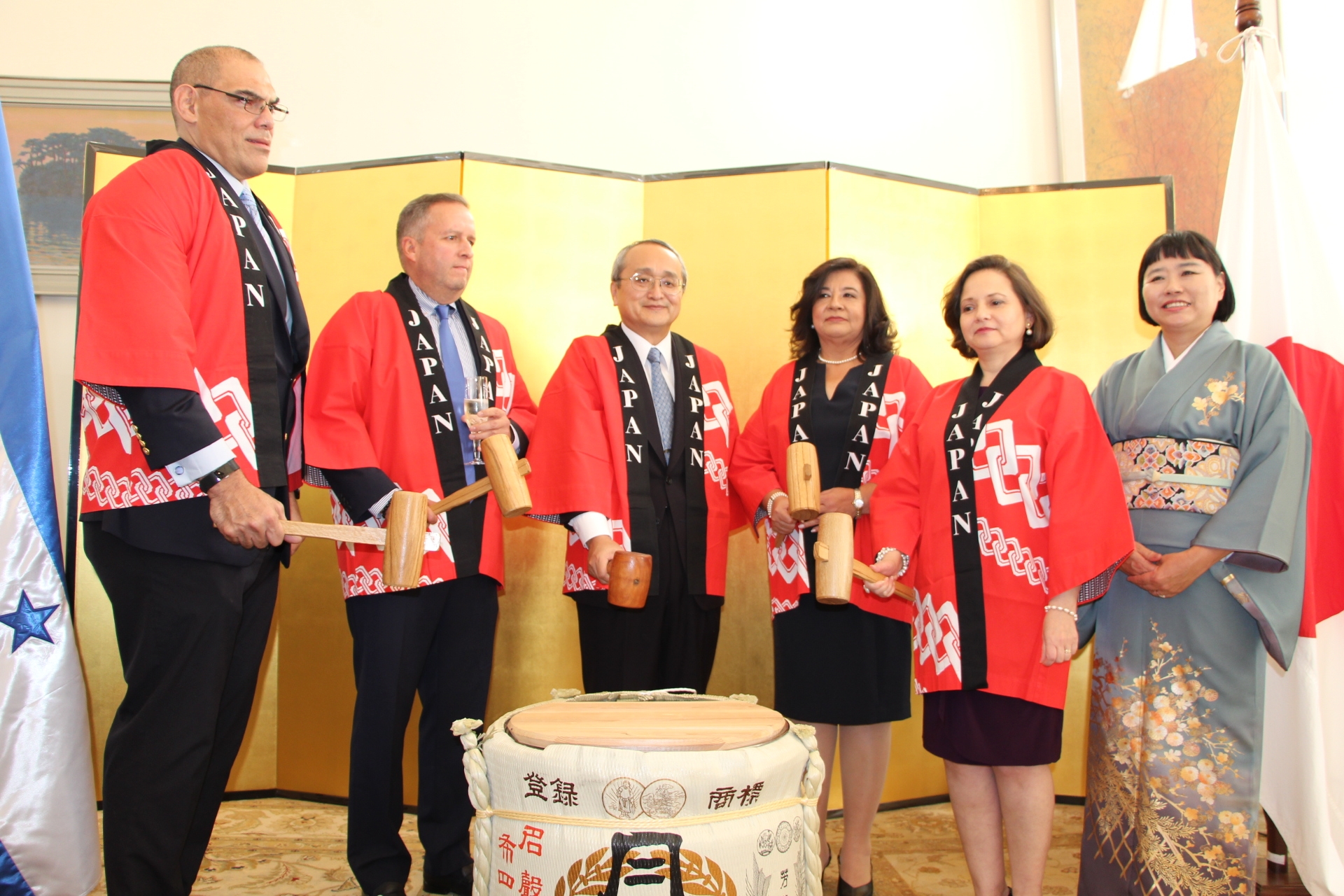 令和元年度外務大臣表彰伝達式 在ホンジュラス日本国大使館