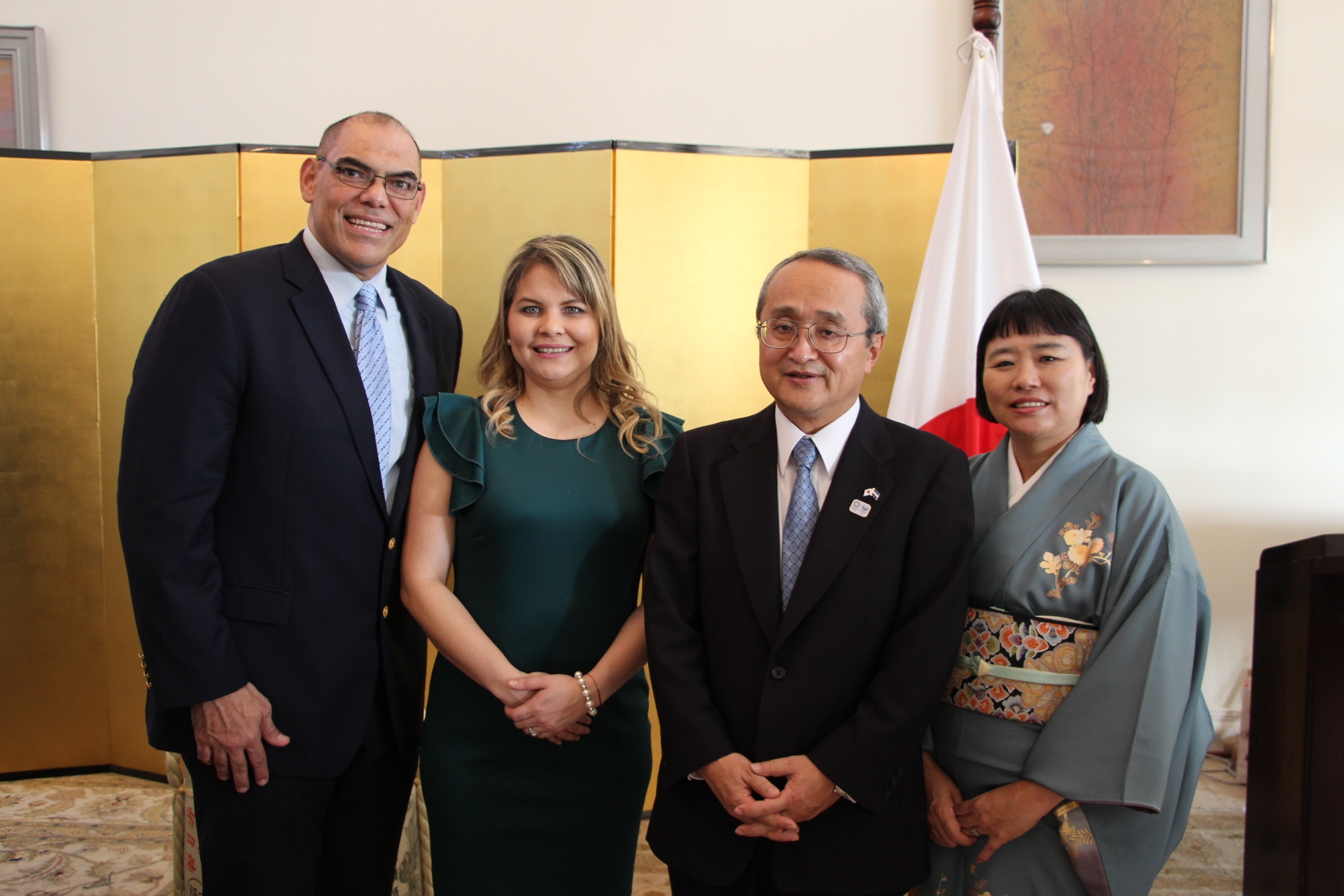 令和元年度外務大臣表彰伝達式 在ホンジュラス日本国大使館 令和元年度外務大臣表彰伝達式 在ホンジュラス日本国大使館