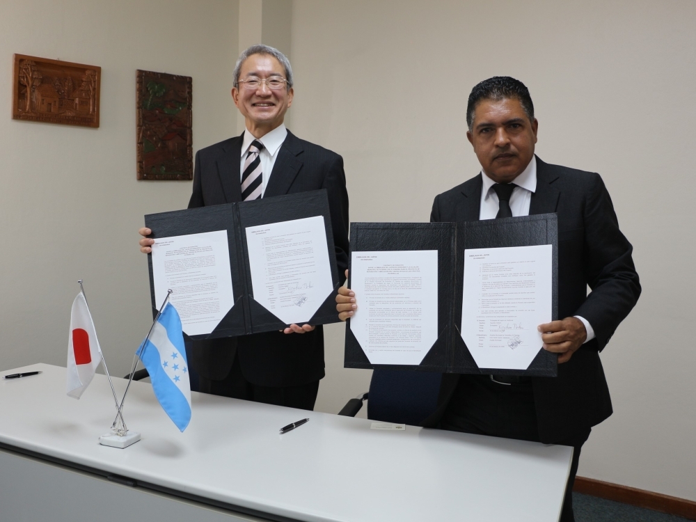 Firma de Convenio(Alcaldía de Potrerillos)